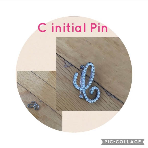 Classic C initial Pin Pendant Silver - Picture 1 of 2